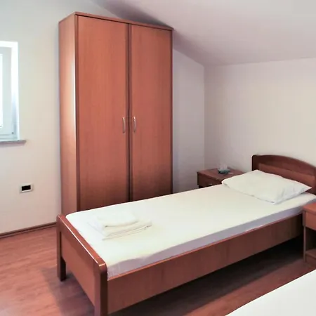 Apartament Lovely In With Kitchen *